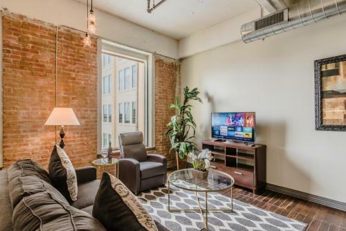 Regal Stays Corporate Apartments - Downtown Dallas