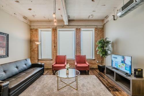 Regal Stays Corporate Apartments - Downtown Dallas