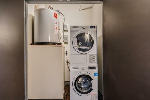 Regal Stays Corporate Apartments - Downtown Dallas
