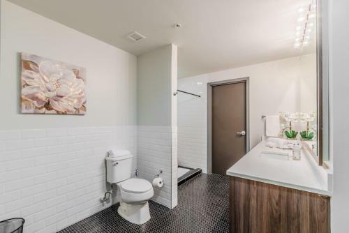 Regal Stays Corporate Apartments - Downtown Dallas