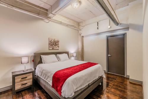 Regal Stays Corporate Apartments - Downtown Dallas