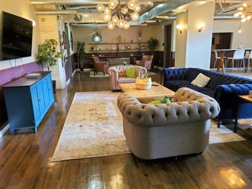 Regal Stays Corporate Apartments - Downtown Dallas