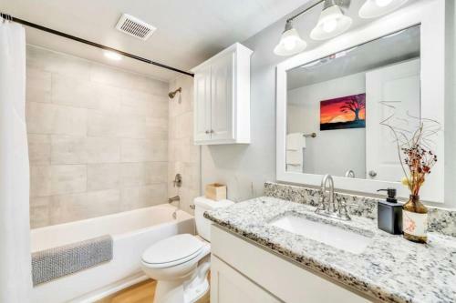 Urban Relaxation 2 Br Apartment