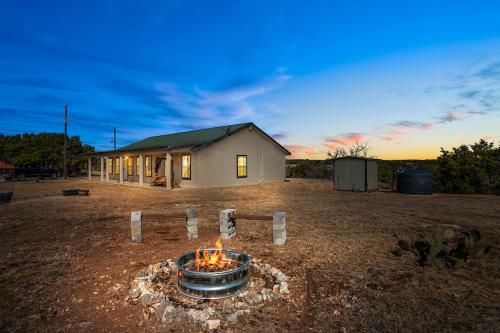 Spicer Hill Hideaway