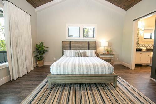 Wake And Roll Plus - The Ultimate Luxury Lake Lbj Escape