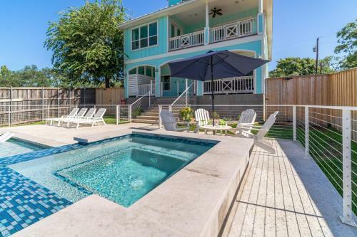 Campa Pajama Lakeside Getaway