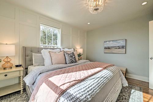 Comfy Hill Country Haven With Private Hot Tub!