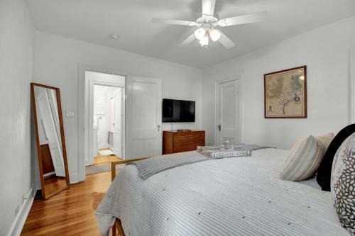 New Gorgeous Home Near Main St With Firepit And Grill
