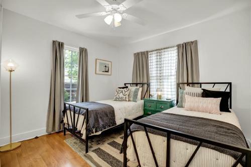New Gorgeous Home Near Main St With Firepit And Grill