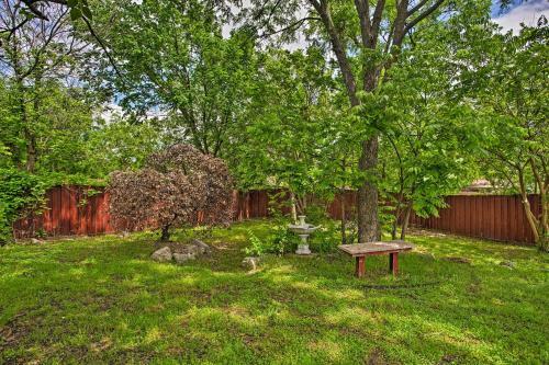 Apartamento Charming Apt - 15 Miles To Downtown Dallas!