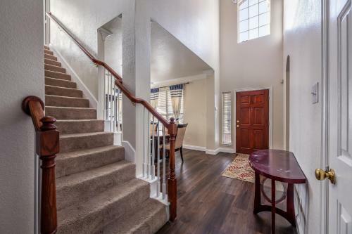 Blissful And Lavish 4 Bedrooms Home With Jacuzzi