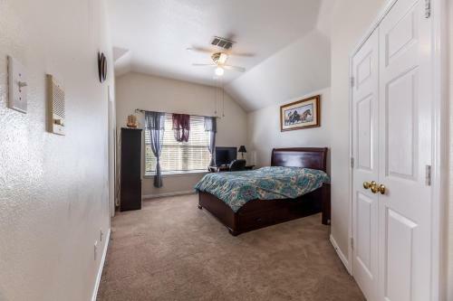 Blissful And Lavish 4 Bedrooms Home With Jacuzzi