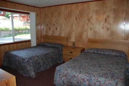 Hotel Flamingo Resort On Lake George