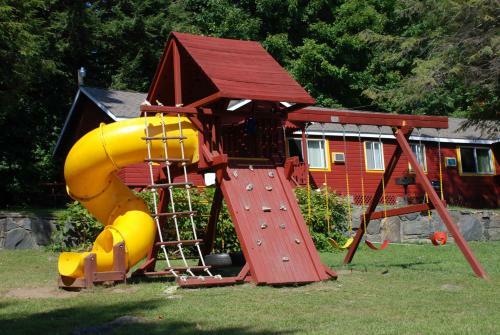 Hotel Flamingo Resort On Lake George