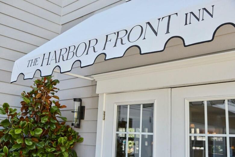 Hotel The Harbor Front Inn