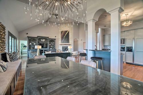 Luxurious Aggieland Retreat - 14 Mi To Aandm!