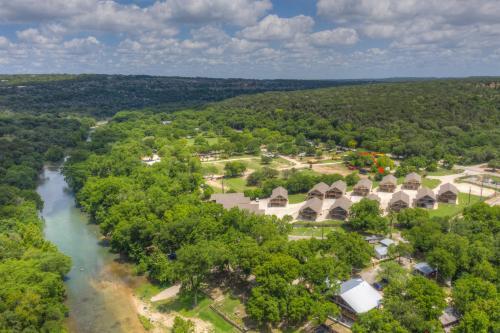Let's Go Tubing! Awesome House-next To River!