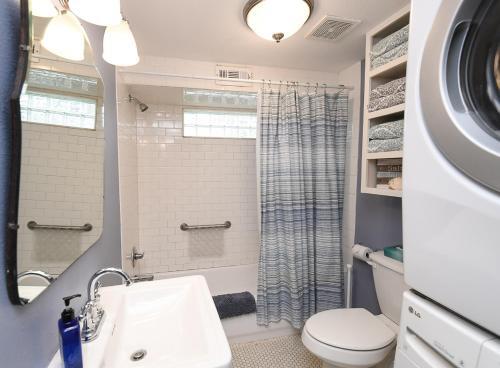 Sugar Shack, Beautiful & Updated, 2 Blocks From Beach, Pet Friendly! | Sugar Shack Lower