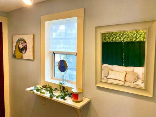 Gorgeous Bungalow Mins To Beach, Strand, & Utmb