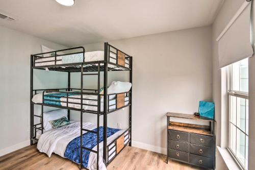 Bright And Airy Galveston Home Less Than 2 Mi To Beach!