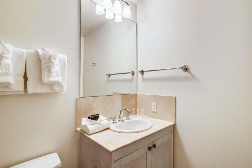 Apartamento Emerald 703-harbor Lights