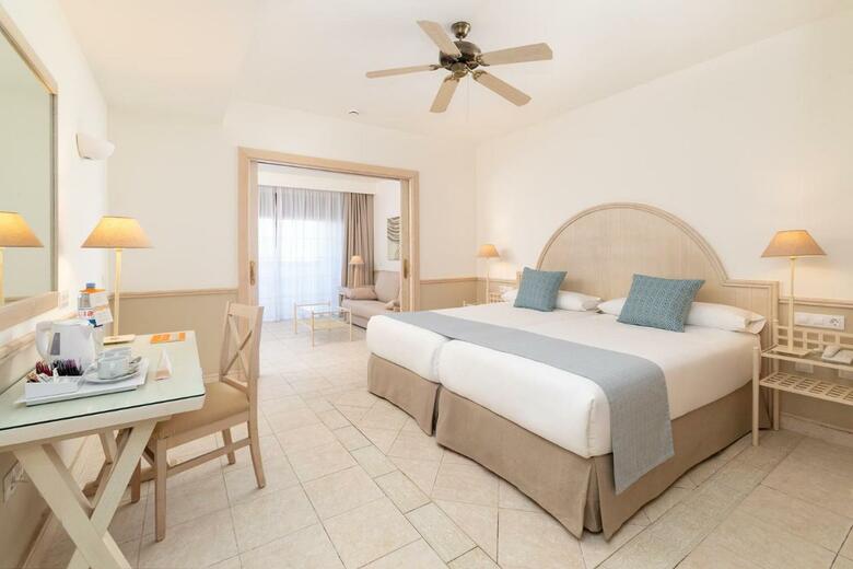 Hotel Gran Castillo Tagoro - Family & Fun Playa Blanca
