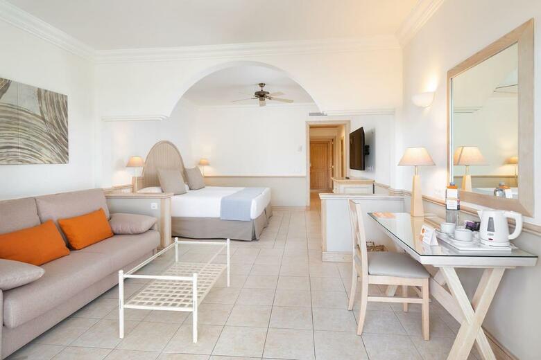 Hotel Gran Castillo Tagoro - Family & Fun Playa Blanca