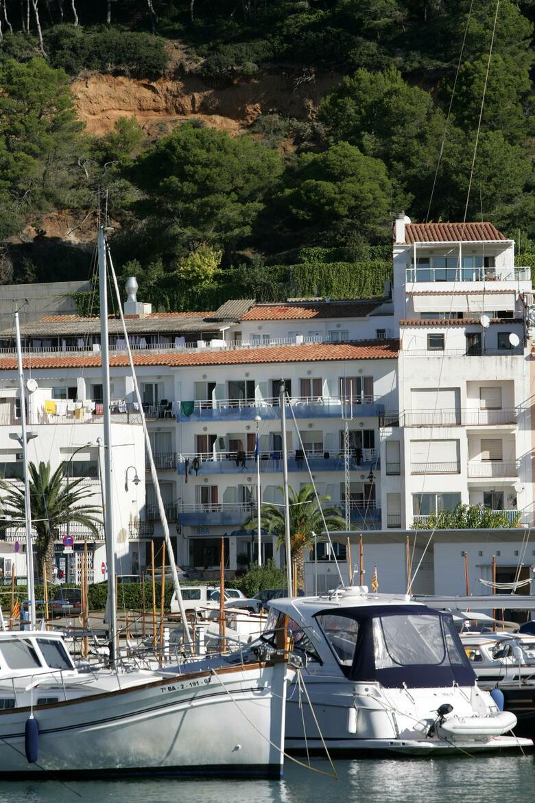 Hotel & Diving Les Illes