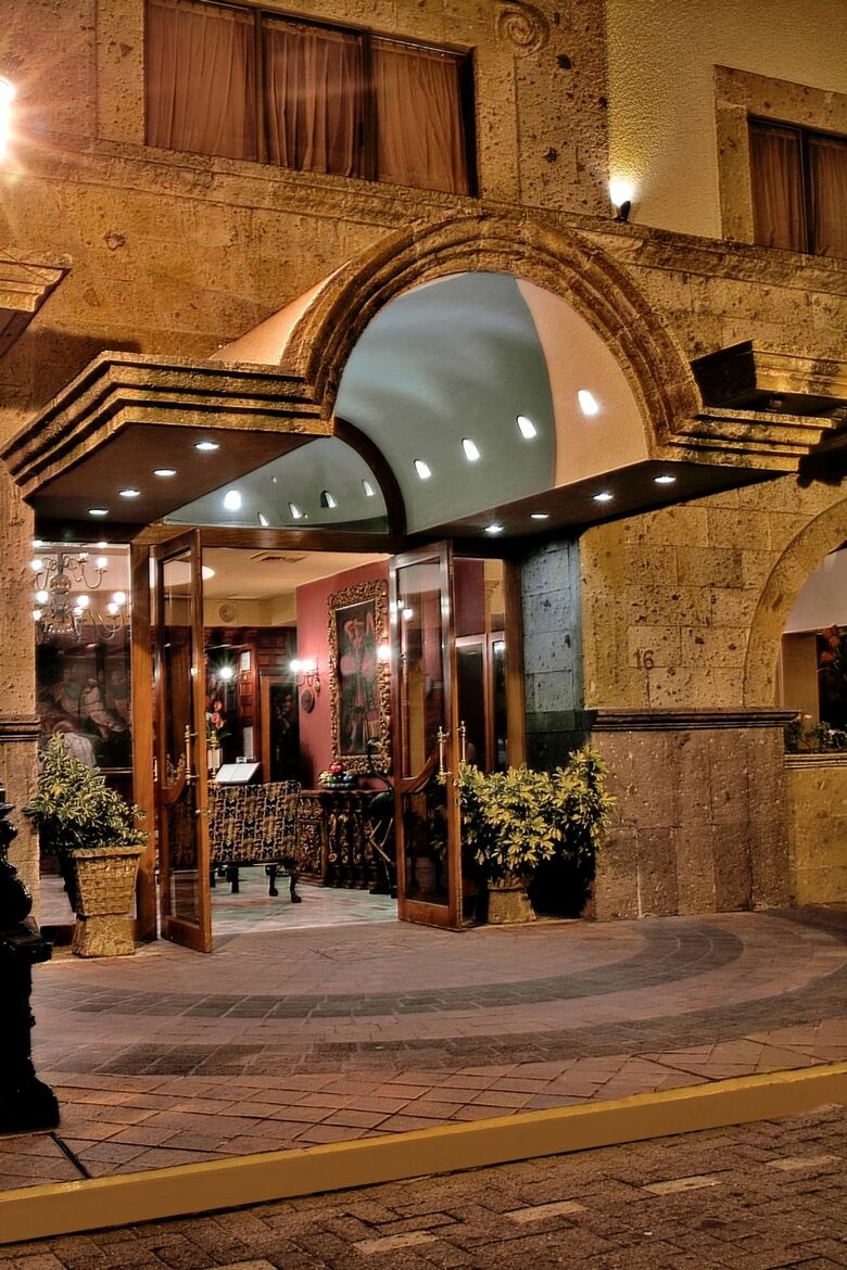 Hotel De Mendoza