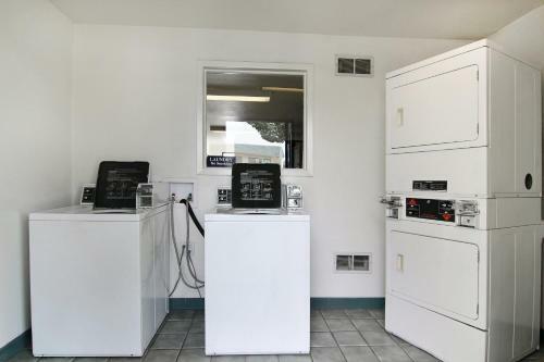 Motel 6 Raton