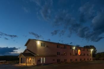 Motel Super 8 Raton