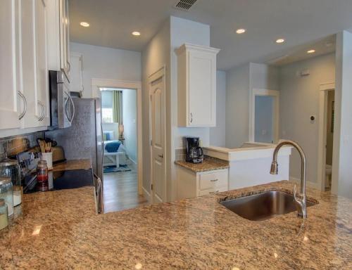 Ra-11- The Tranquil Turtle Townhouse
