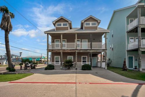 A1sht-mako My Dayo Townhouse