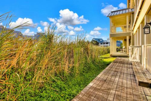 Coastal Hideaway 230 Be