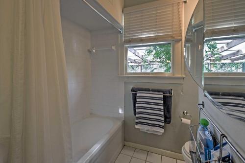 Quaint Houston Hideaway With Yard Less Than 3 Mi To Downtown