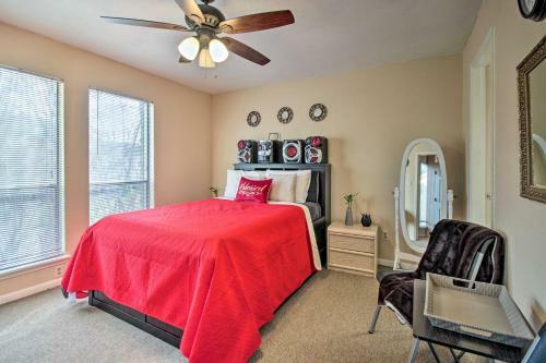 Apartamento Houston Apt With Private Balcony 14 Mi To Downtown!