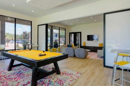 Apartamento Relaxing Suite With Free Parking, Fast Wifi