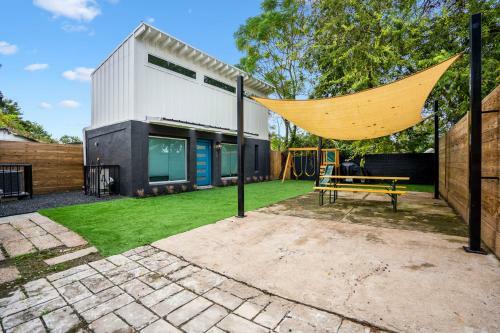Quantum Tiny Loft At East End Revitalized