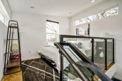 Quantum Tiny Loft At East End Revitalized