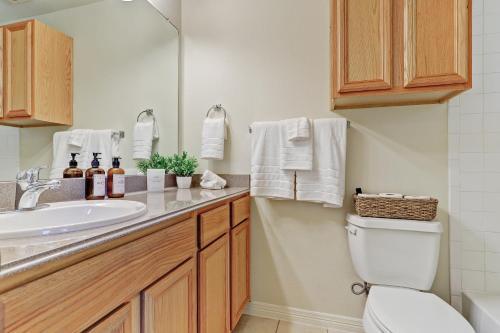Villa Luxury Houston Heights Townhome On I-10