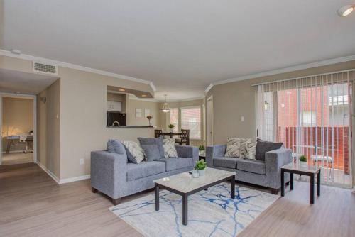 Your Spacious Gem Apartment In Tx Medical Center