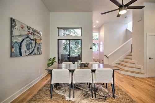Chic Houston Townhome With Private Outdoor Lounge!