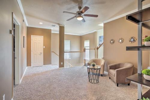 Spacious Home With Patio 4 Mi To Memorial Park