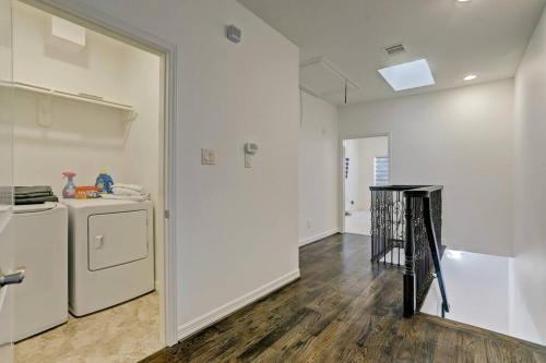 Your Gem Townhome In Tx Medical Center