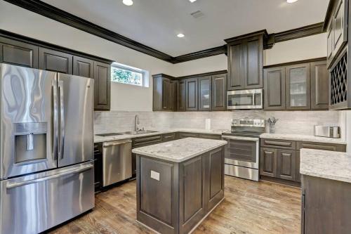 Your Gem Townhome In Tx Medical Center