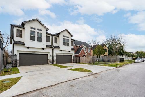 Upcoming Houston Down 3 Bedroom Brand New Listing