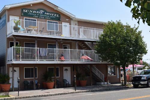 Sunrise Motel