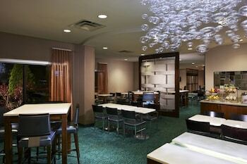 Hotel Springhill Suites Newark International Airport