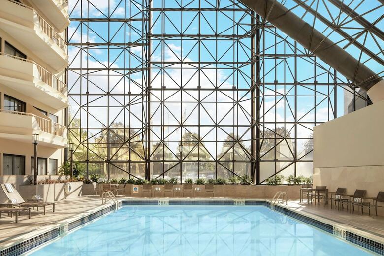 Hotel Doubletree By Hilton Newark