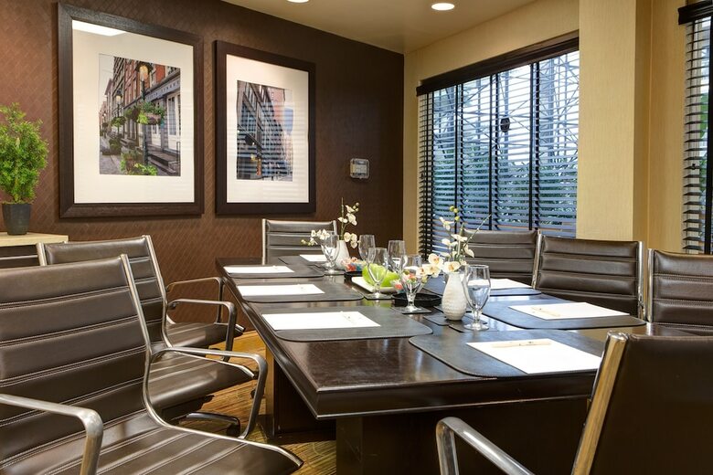 Hotel Doubletree By Hilton Newark